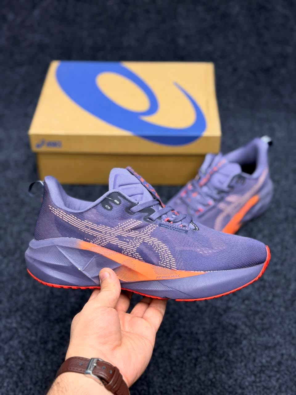 Asics Nova blast