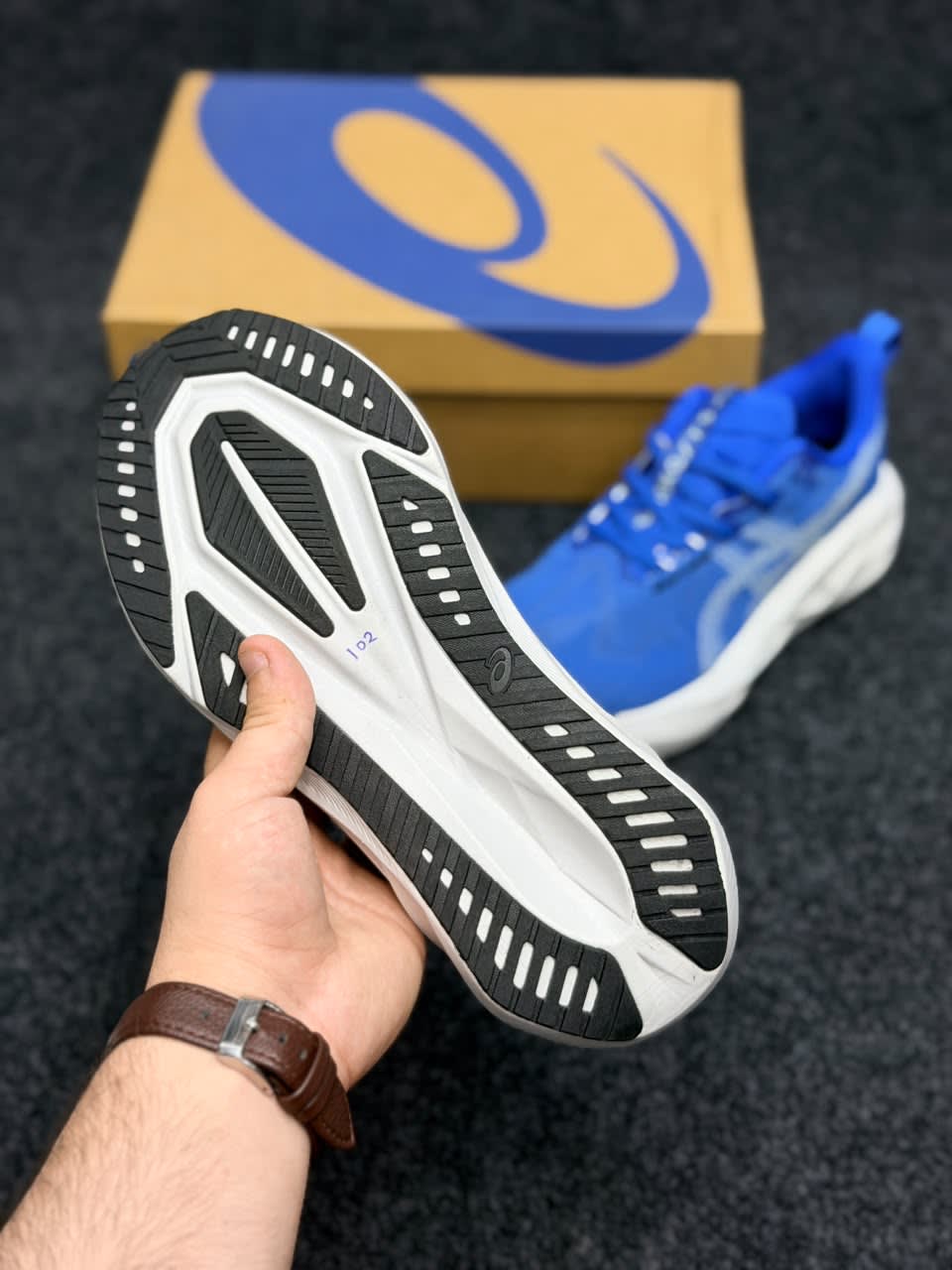 Asics Nova blast